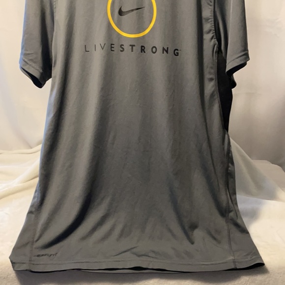 Nike LiveStrong Grey Sz.Sm. - Picture 3 of 14